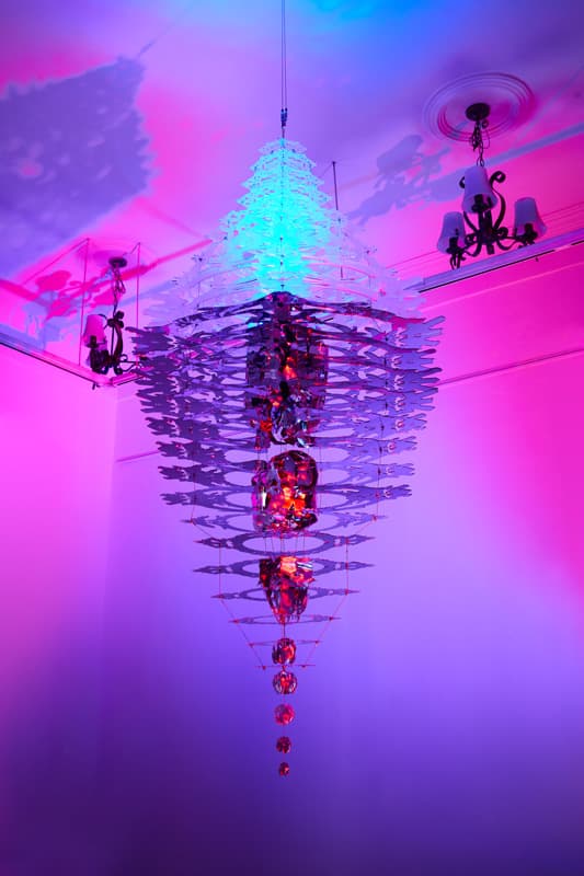 정화용 ·김형중, <에코트론 V2.0>, 2018, 혼합재료, 가변크기